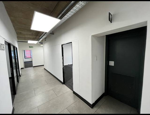 695M² OFFICE TO LET IN CAPE TOWN CITY CENTRE